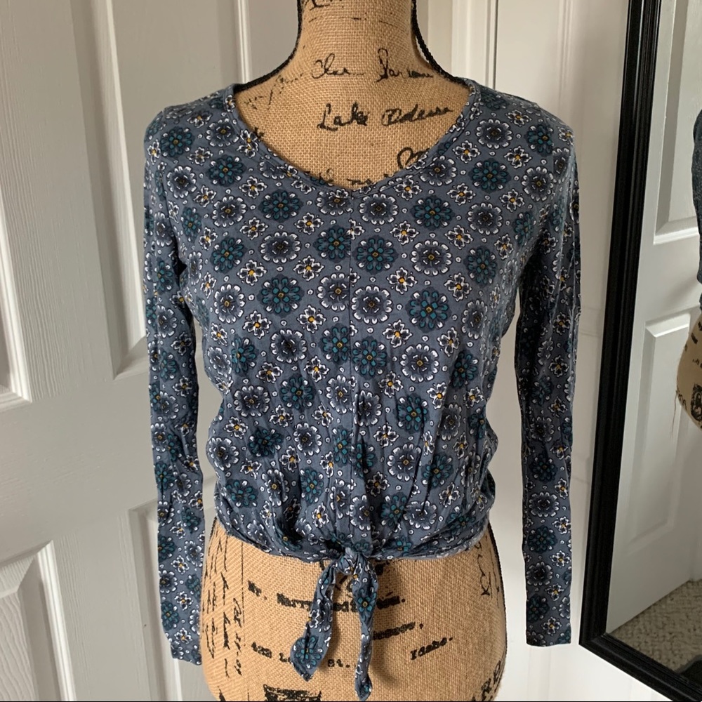 Soft Ann Taylor Loft shirt!